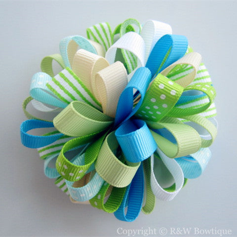 A Pop of Daisies Loopy Hair Bow